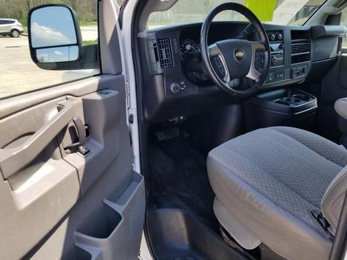 2016 Chevrolet Express 2500 LS