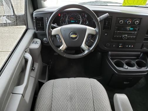 2016 Chevrolet Express 2500 LS