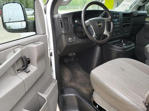 2016 Chevrolet Express 2500 LS