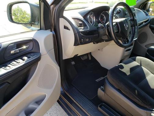2016 Dodge Grand Caravan AVP/SE