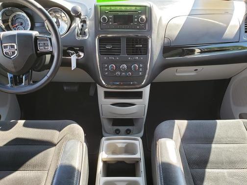 2016 Dodge Grand Caravan AVP/SE