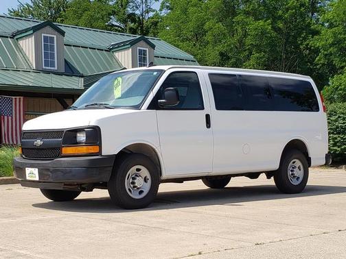 2016 Chevrolet Express 2500 LS