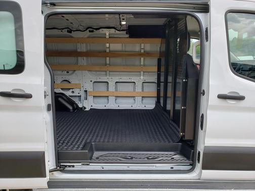 2023 Ford Transit-250 T-250 130 LOW RF 9070 GVWR
