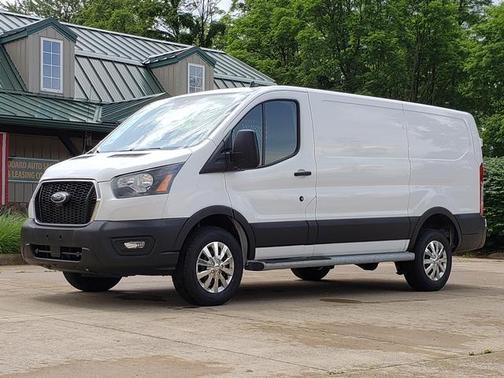 2023 Ford Transit-250 T-250 130 LOW RF 9070 GVWR