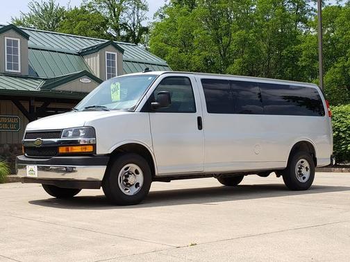 2018 Chevrolet Express 3500 LT