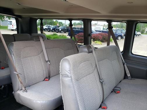 2018 Chevrolet Express 3500 LT