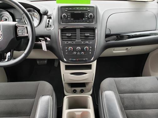 2016 Dodge Grand Caravan AVP/SE