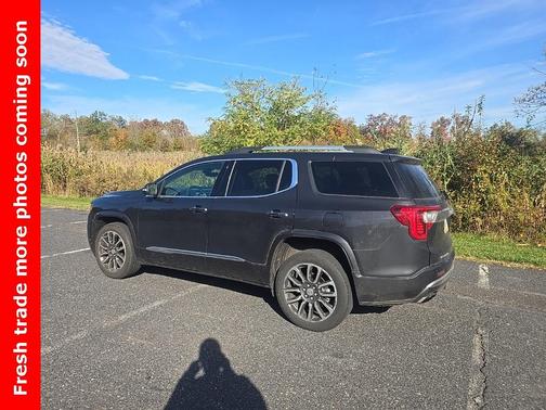 2020 GMC Acadia Denali