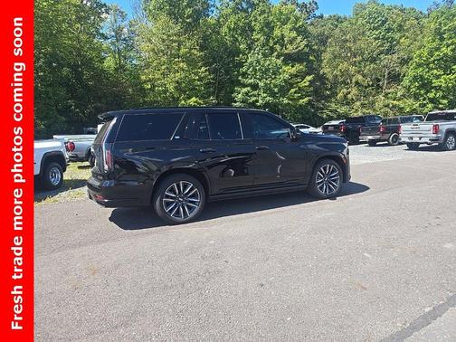 2022 Cadillac Escalade Sport