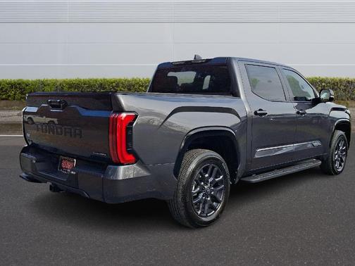 2025 Toyota Tundra Hybrid Platinum