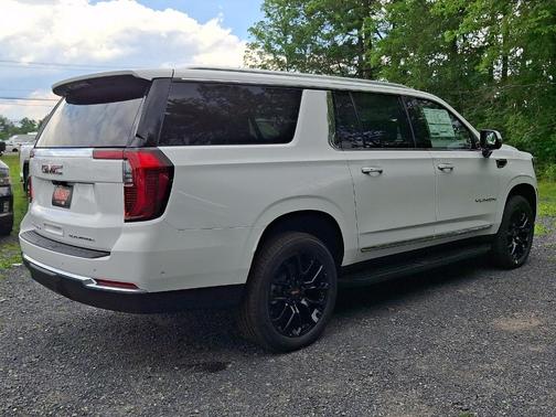 White 2026 GMC Yukon XL Elevation