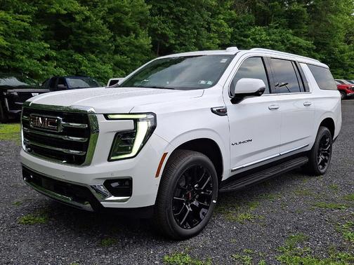 White 2026 GMC Yukon XL Elevation