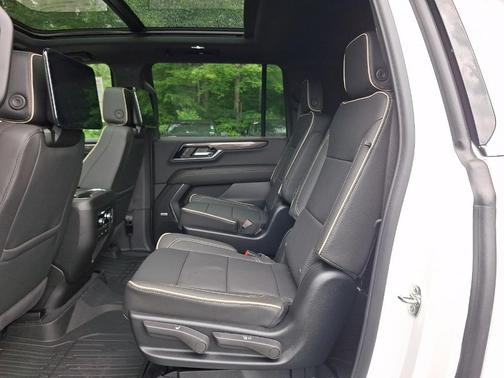 White 2026 GMC Yukon XL Elevation