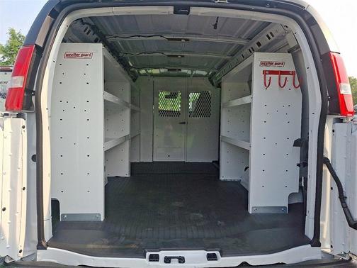 2025 GMC Savana 2500 Work Van