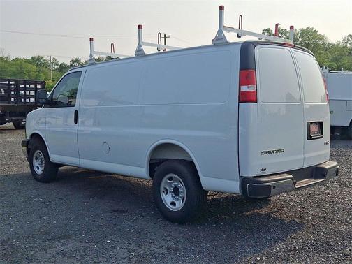 2025 GMC Savana 2500 Work Van