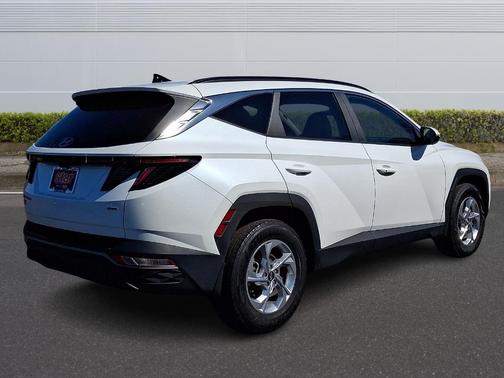 Quartz White 2022 Hyundai TUCSON SEL