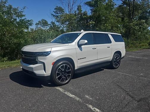 2022 Chevrolet Suburban RST
