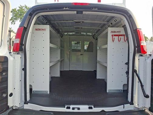2025 GMC Savana 2500 Work Van