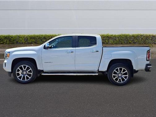Summit White 2020 GMC Canyon Denali