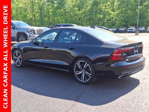 2019 Volvo S60 T6 R-Design