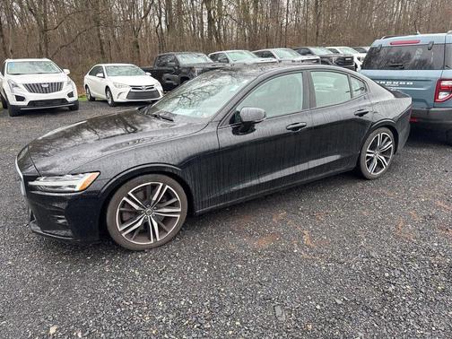 2019 Volvo S60 T6 R-Design