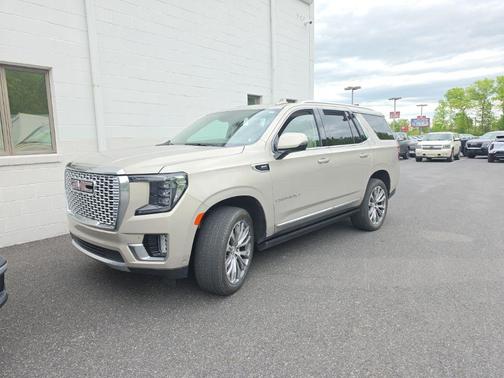 Beige Pearl Metallic 2023 GMC Yukon Denali