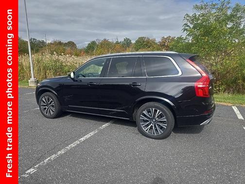 2021 Volvo XC90 T6 Momentum 7 Passenger