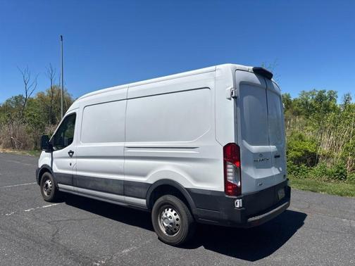 Oxford White 2023 Ford Transit-250