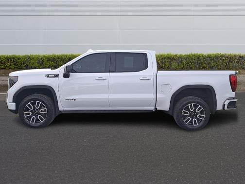 Summit White 2025 GMC Sierra 1500 AT4
