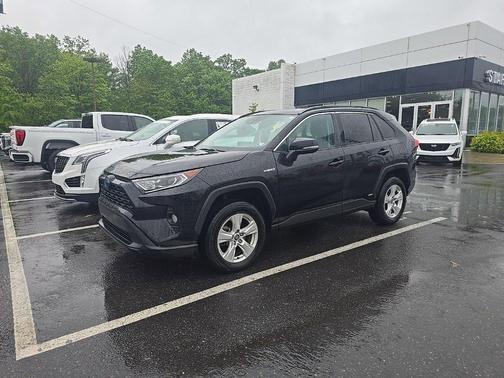 2021 Toyota RAV4 Hybrid XLE