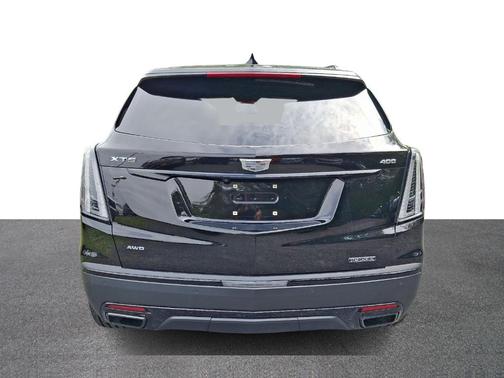 2022 Cadillac XT5 Sport