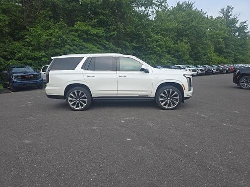 2025 Cadillac Escalade Premium Luxury