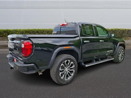 Onyx Black 2023 GMC Canyon Denali