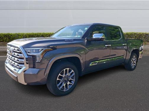 Magnetic Gray Metallic 2025 Toyota Tundra Hybrid 1794 Edition