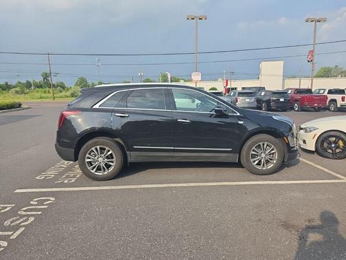 Black Metallic 2023 Cadillac XT5 Premium Luxury