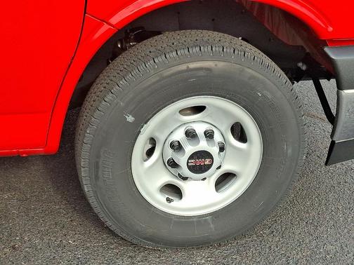 2025 GMC Savana 2500 Work Van