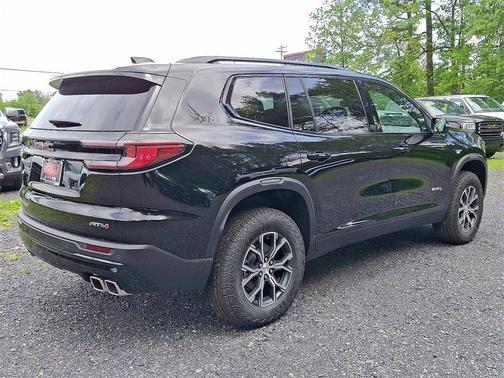 2025 GMC Acadia AT4