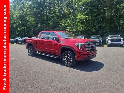 2025 GMC Sierra 1500 AT4