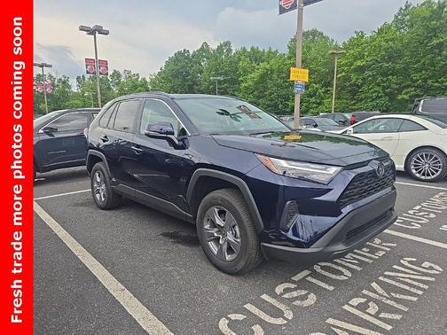 2025 Toyota RAV4 Hybrid XLE
