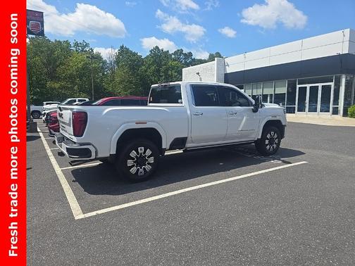 2024 GMC Sierra 2500 Denali