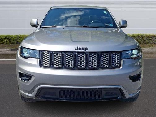 Billet Silver Clearcoat Metallic 2021 Jeep Grand Cherokee Laredo