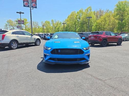 Grabber Blue 2022 Ford Mustang GT