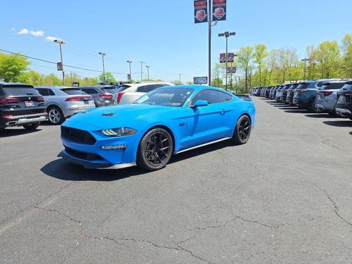 Grabber Blue 2022 Ford Mustang GT