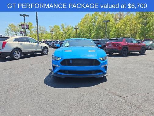 Grabber Blue 2022 Ford Mustang GT
