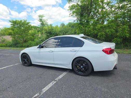 Alpine White 2018 BMW 340 i xDrive