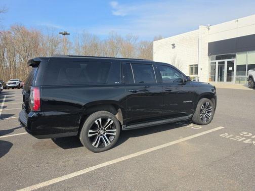 2020 GMC Yukon XL SLT