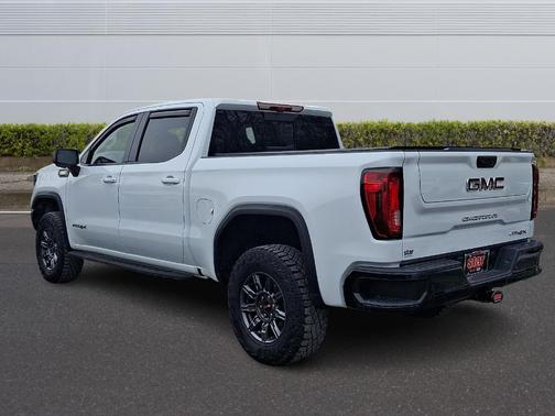 2025 GMC Sierra 1500 AT4X