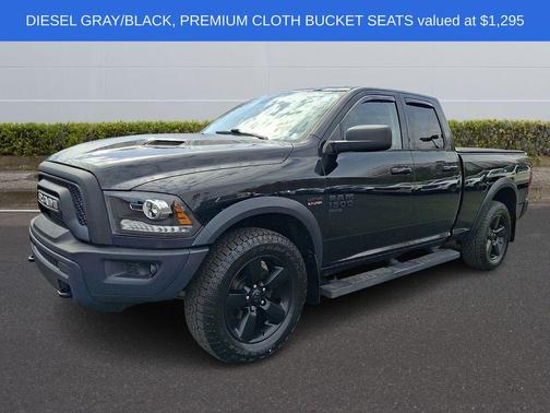 Diamond Black Crystal Pearlcoat 2019 RAM 1500 Classic SLT