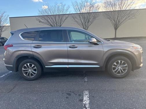2019 Hyundai SANTA FE 2.4 SE