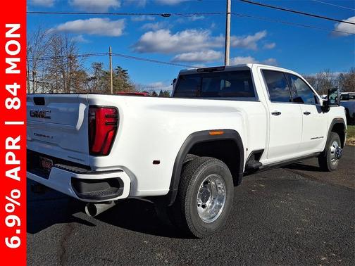 2026 GMC Sierra 3500 Denali